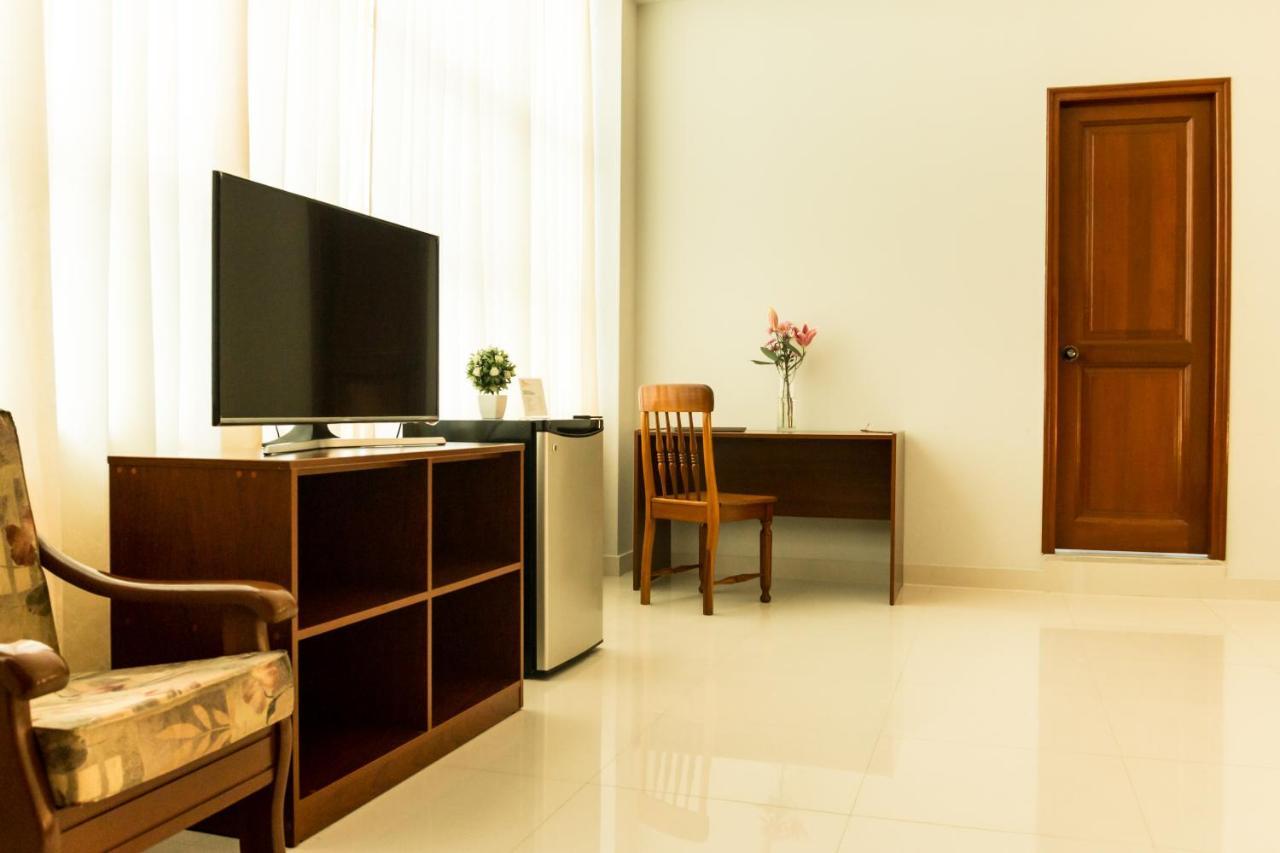 Cumbaza Hotel & Convenciones タラポト エクステリア 写真