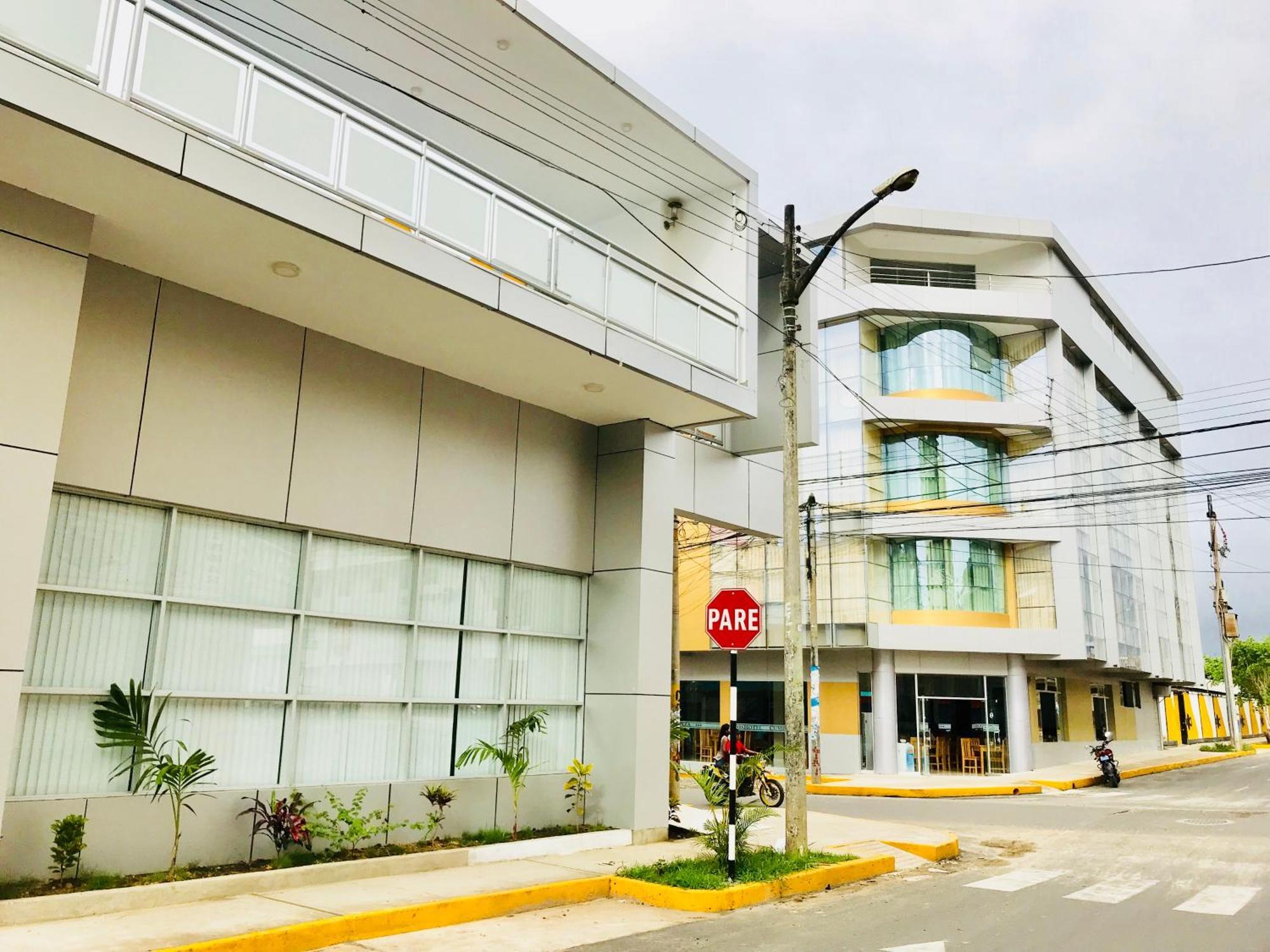 Cumbaza Hotel & Convenciones タラポト エクステリア 写真